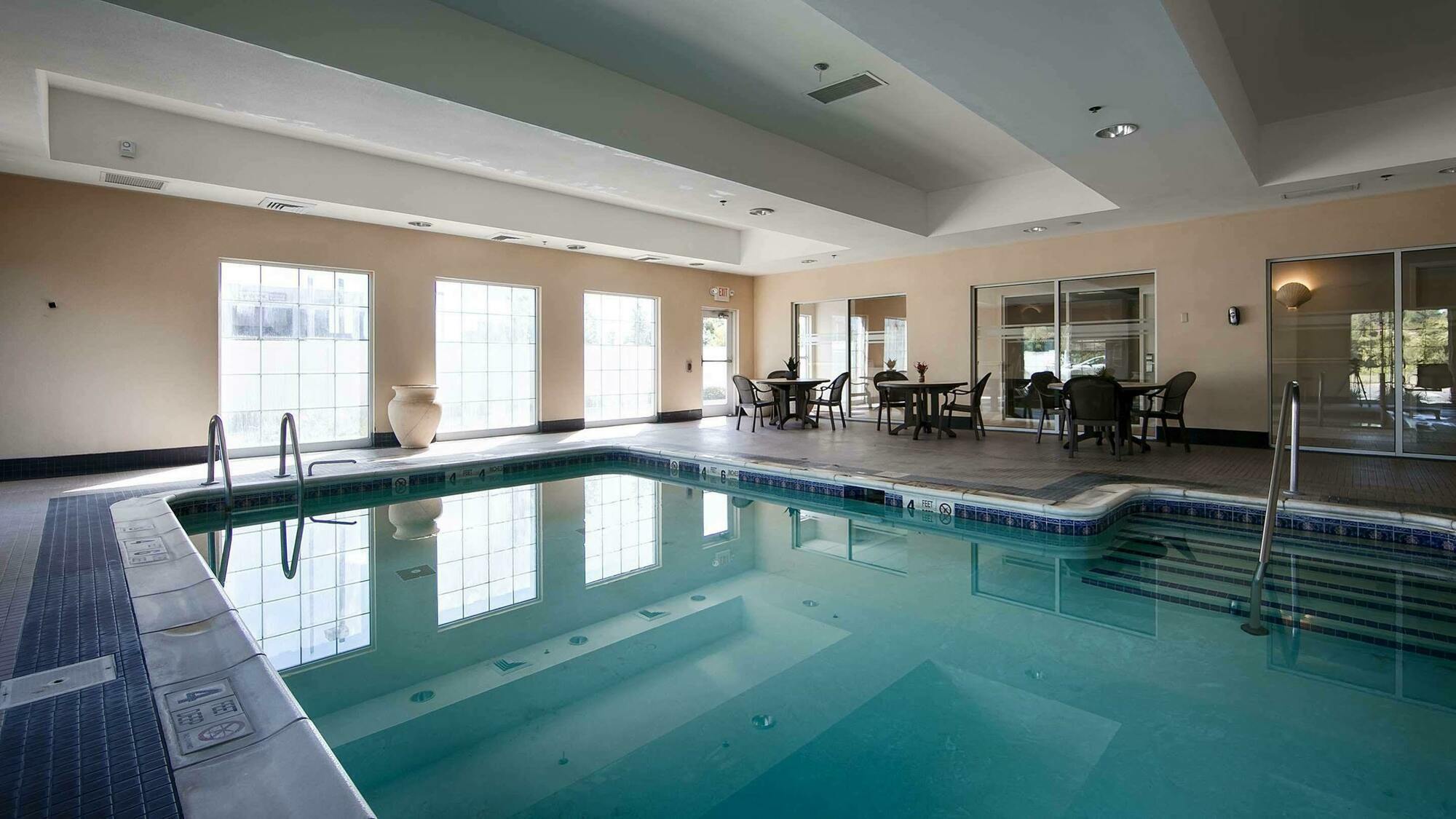 Best Western Bar Harbour Inn Massapequa Park Buitenkant foto