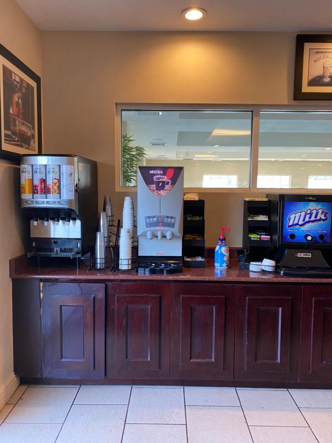 Best Western Bar Harbour Inn Massapequa Park Buitenkant foto